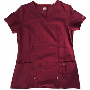 Scrubs: Dickies Extreme Stretch v-neck top